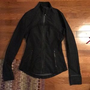 Lululemon size 4 jacket